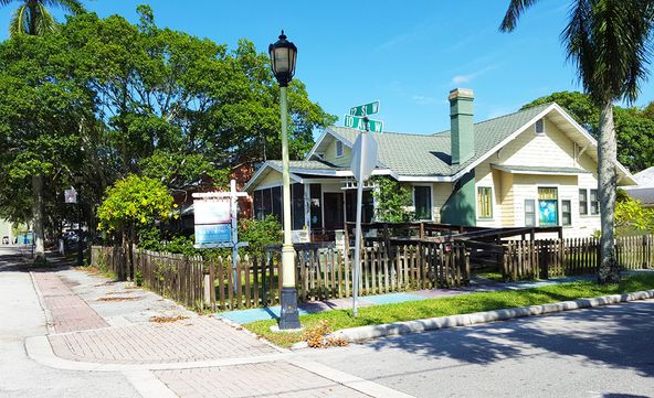 Village of the Arts: 1002 12th St W, Bradenton, FL 34205